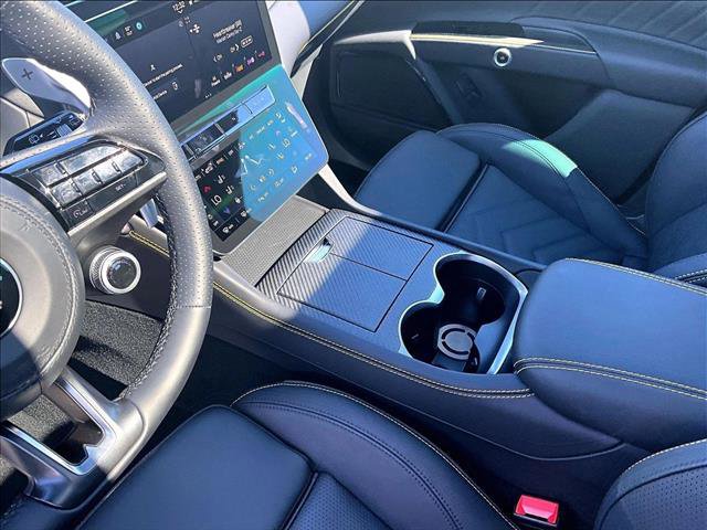 Used 2025 Maserati Grecale Modena image 15