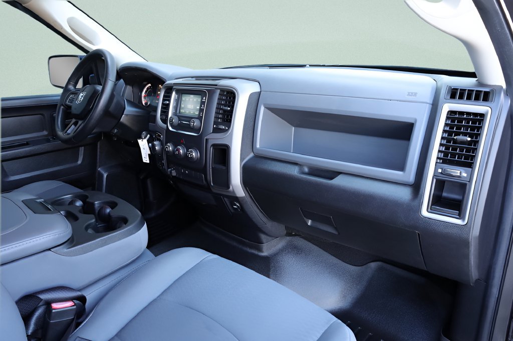 Used 2016 RAM 1500 Express AWD/4WD image 28