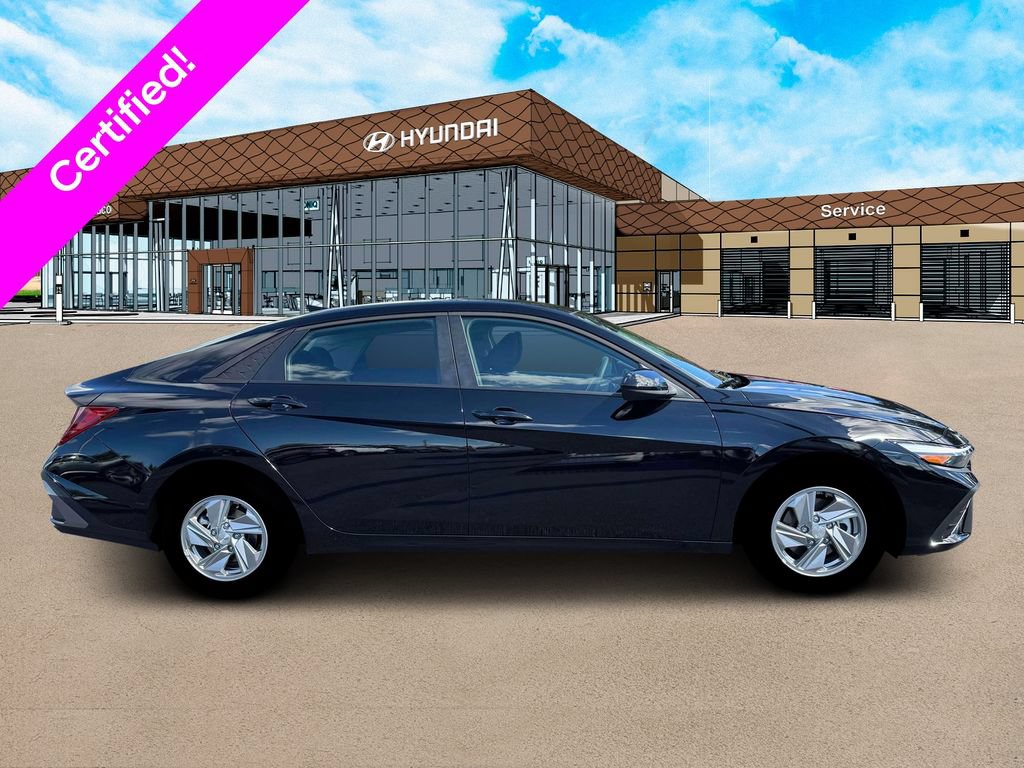 Used 2026 Hyundai Elantra SE FWD image 9
