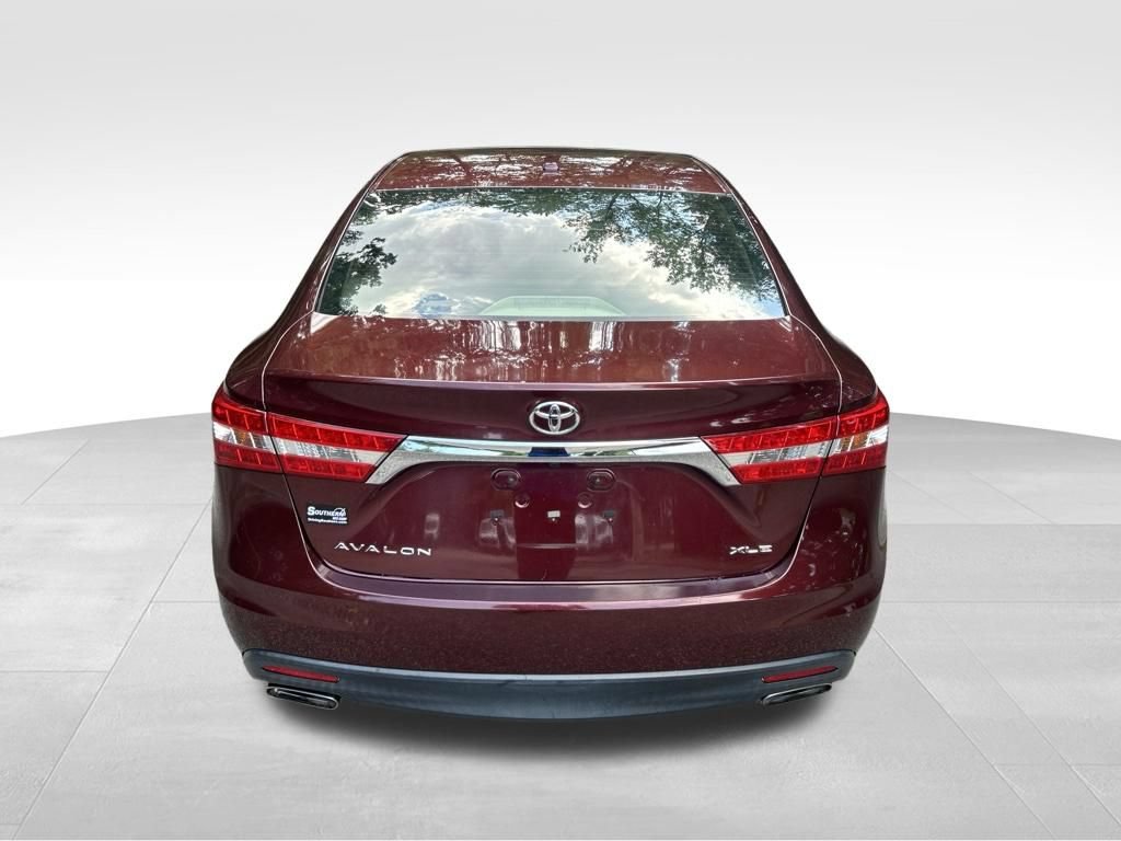 Used 2015 Toyota Avalon XLE Premium FWD image 4