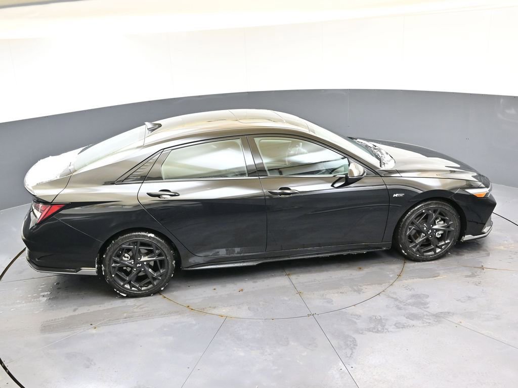 Certified 2025 Hyundai Elantra N Line image 41