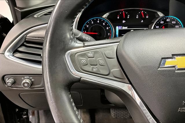 Used 2016 Chevrolet Malibu LT w/ Leather Package FWD image 11