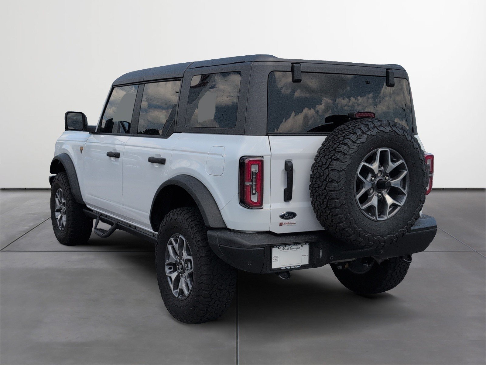 Used 2023 Ford Bronco Badlands AWD/4WD image 4