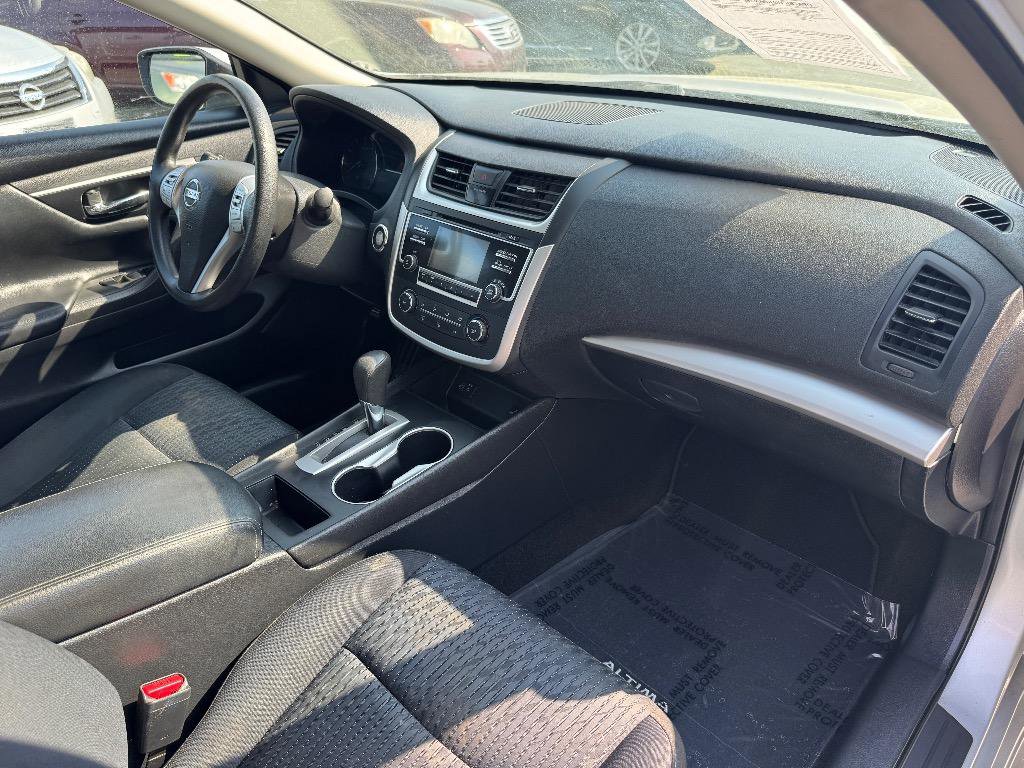 Used 2017 Nissan Altima 2.5 S w/ Power Driver Seat Package FWD image 19