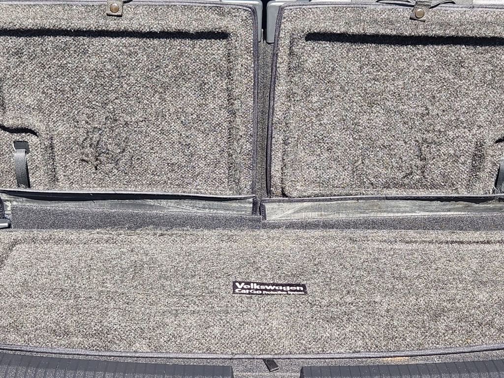 Used 2022 Volkswagen Tiguan SE R-Line image 23