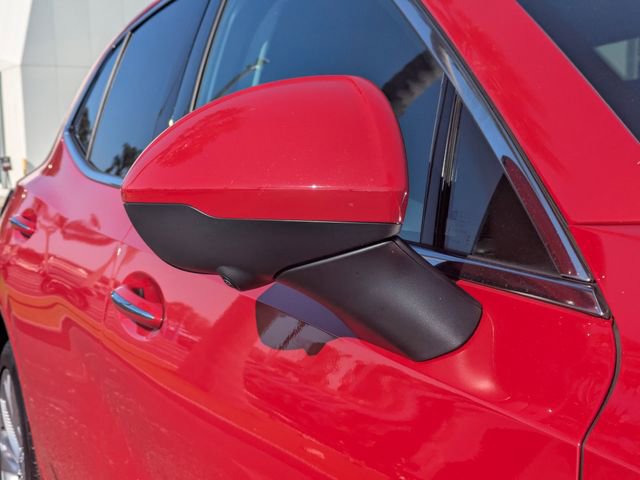 New 2025 Buick Envision Avenir image 13