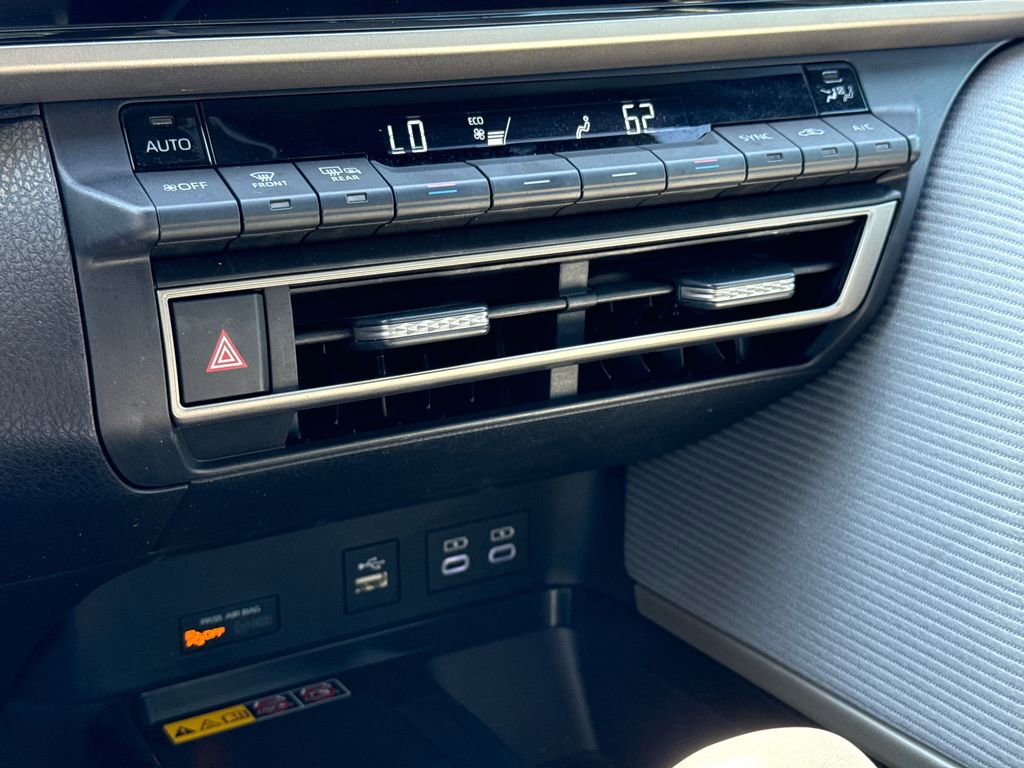Used 2025 Toyota Camry SE w/ Multimedia Upgrade Package FWD image 24