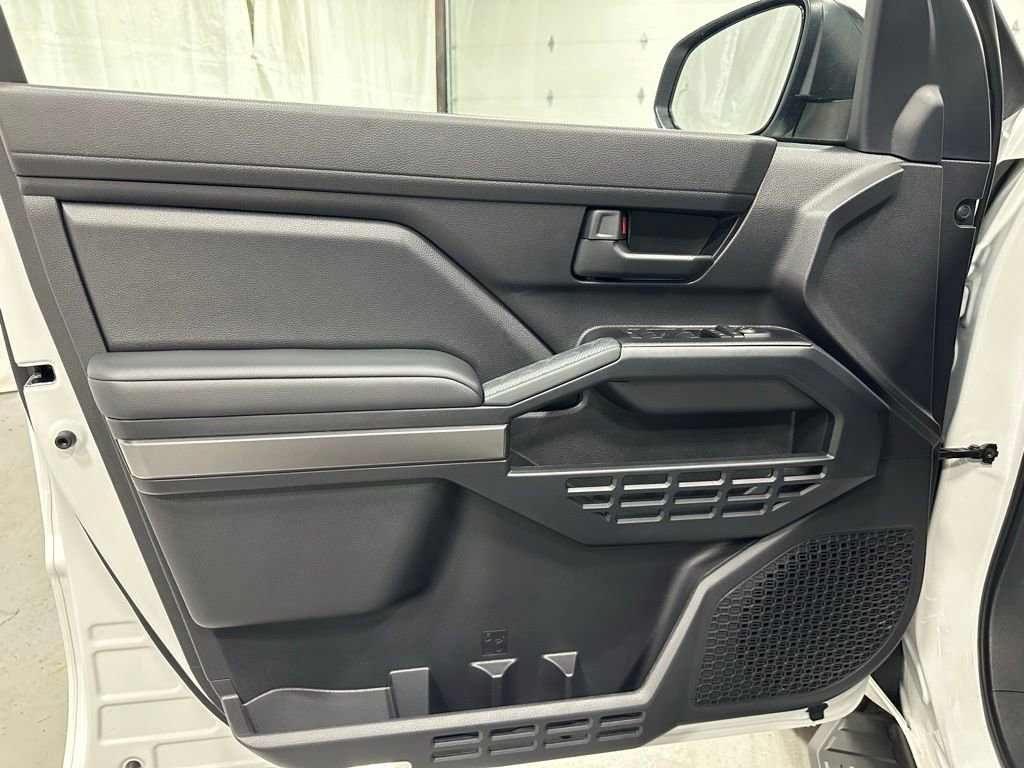 Used 2025 Toyota 4Runner SR5 image 8