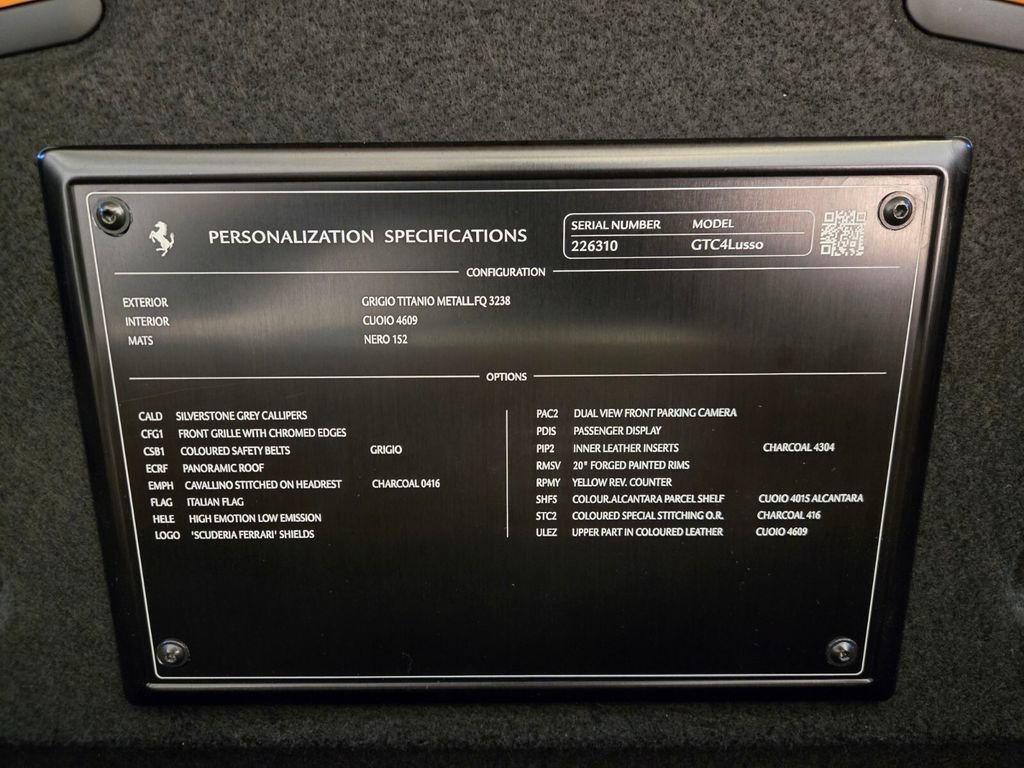 Used 2017 Ferrari GTC4Lusso AWD/4WD image 25
