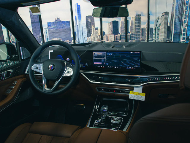 New 2026 BMW ALPINA XB7 AWD/4WD image 17