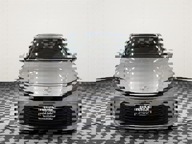 Used 2025 Toyota Camry image 3