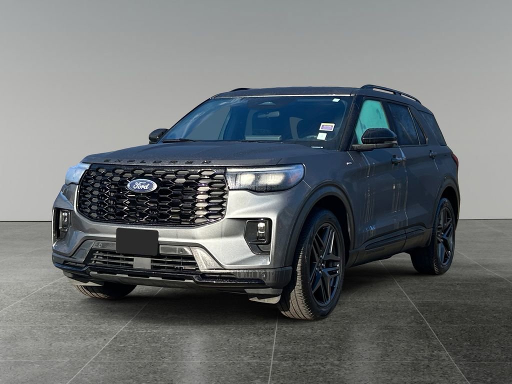 Used 2025 Ford Explorer ST-Line w/ ST-Line Street Pack AWD/4WD image 3