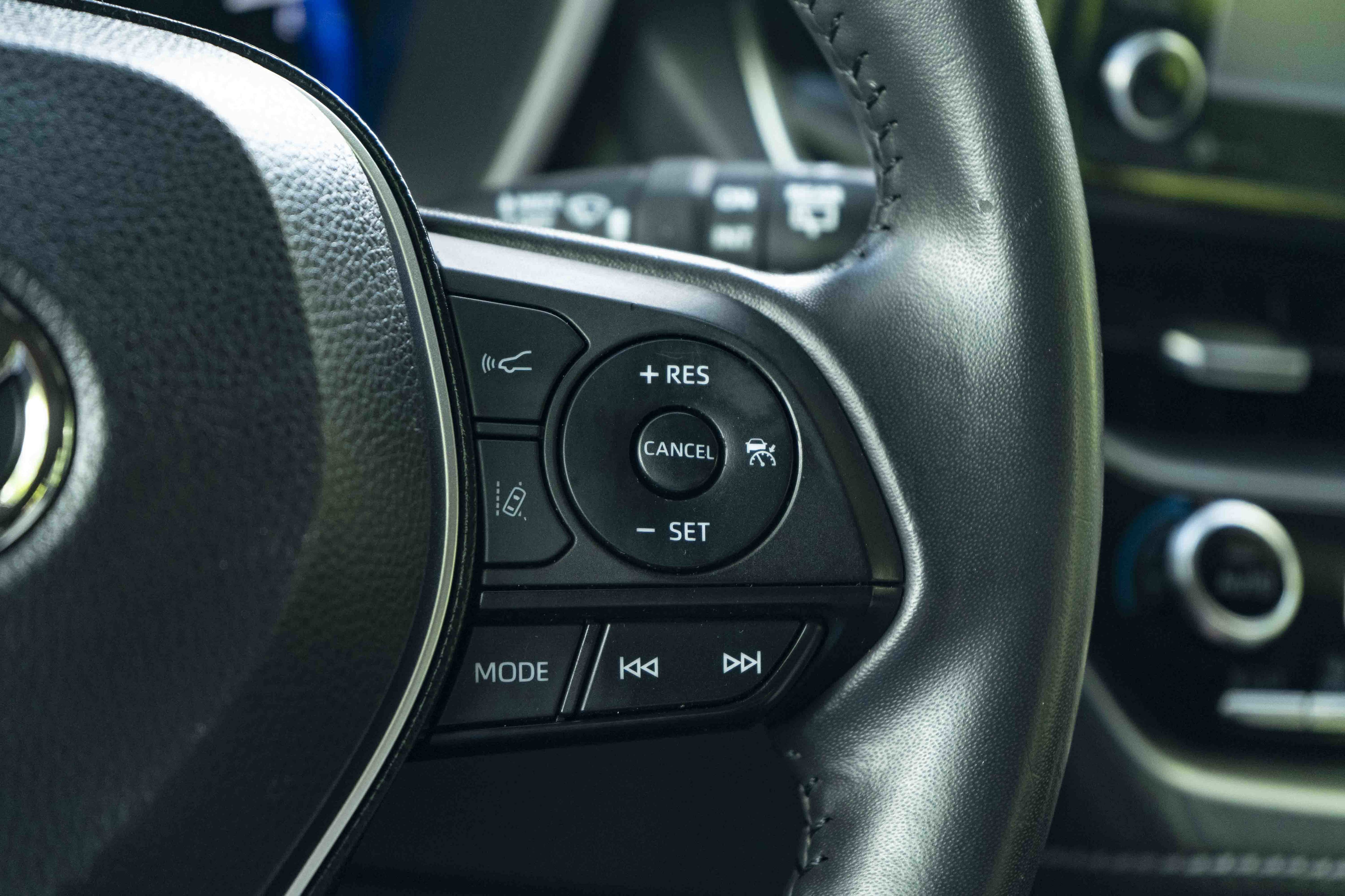Used 2020 Toyota Corolla XSE FWD image 21