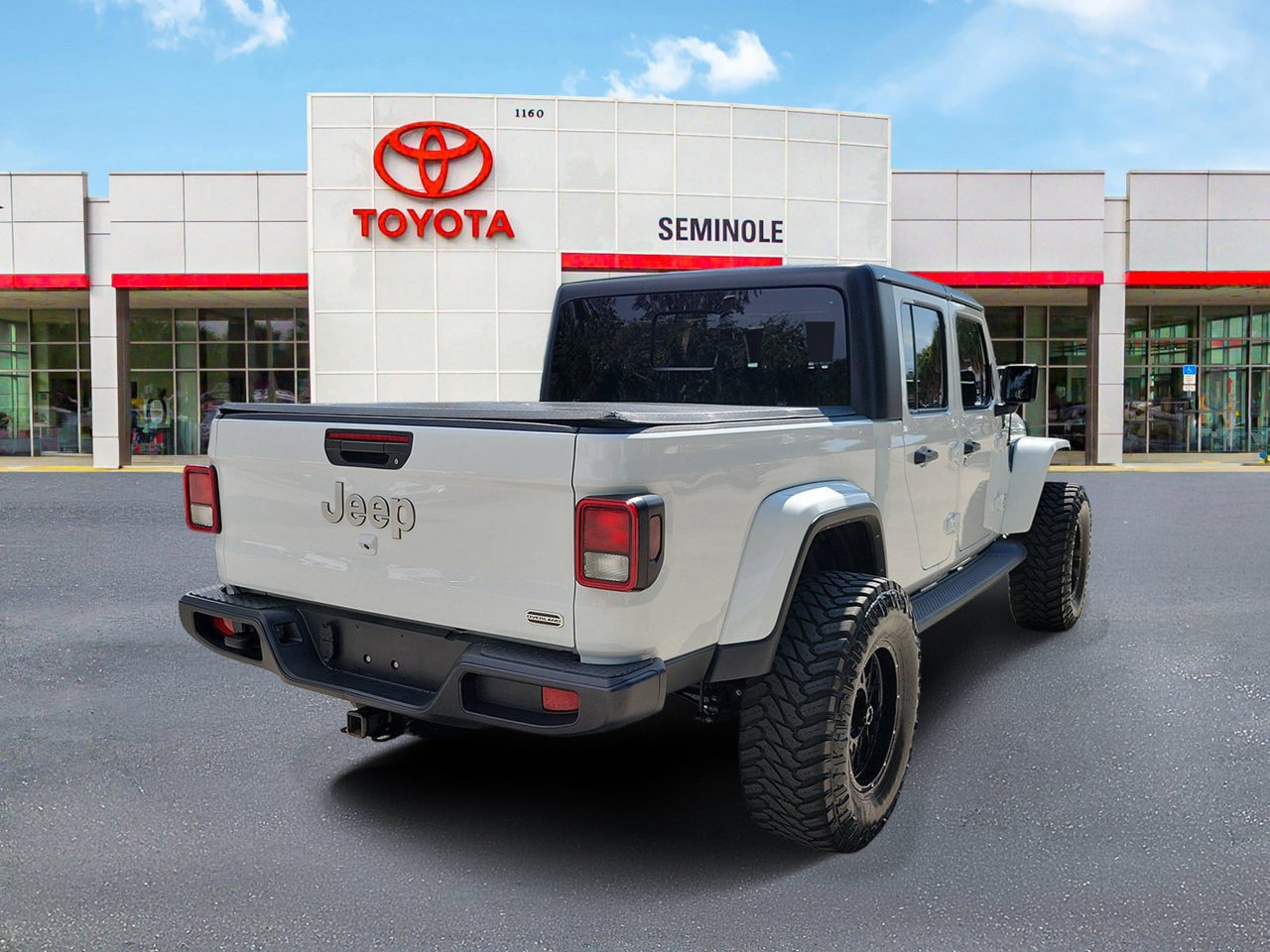 Used 2021 Jeep Gladiator Overland w/ Popular Equipment Package AWD/4WD image 3