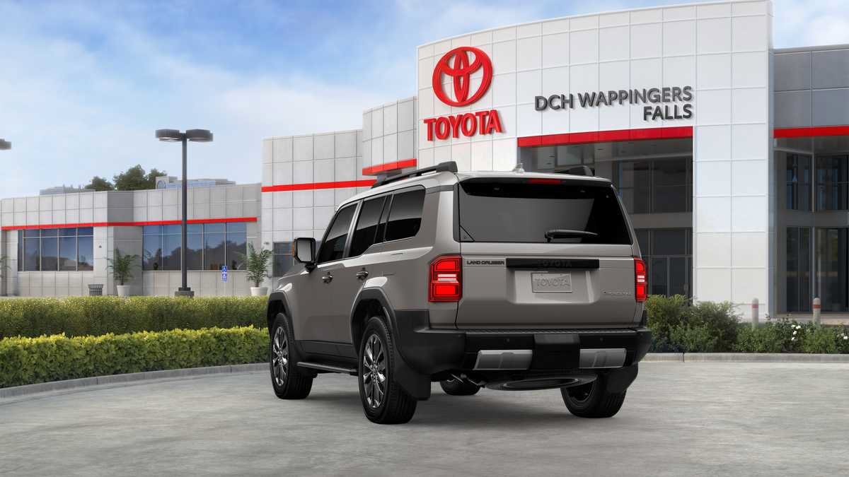 New 2027 Toyota Land Cruiser w/ Premium Package AWD/4WD image 9