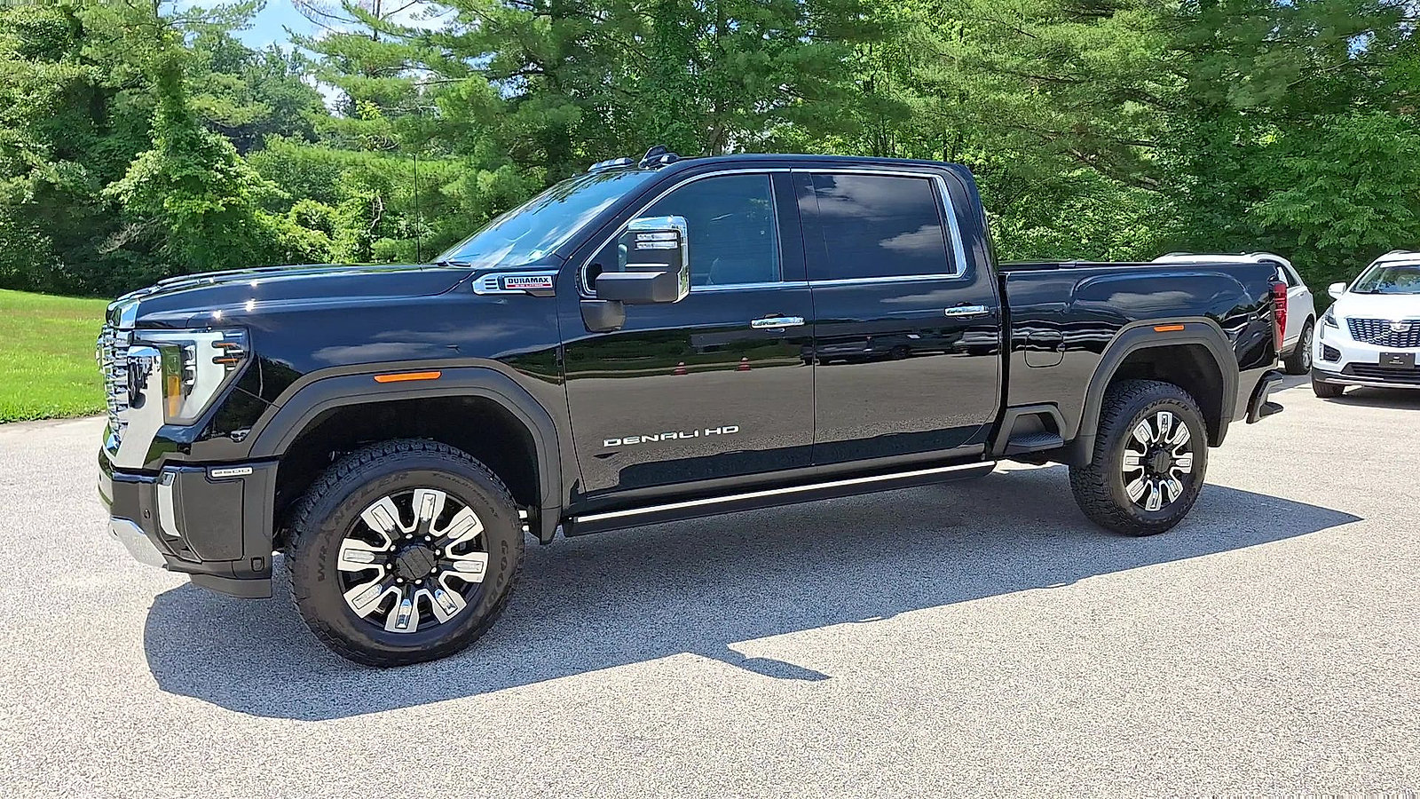 Used 2026 GMC Sierra 2500 Denali w/ Denali Reserve Package AWD/4WD image 5