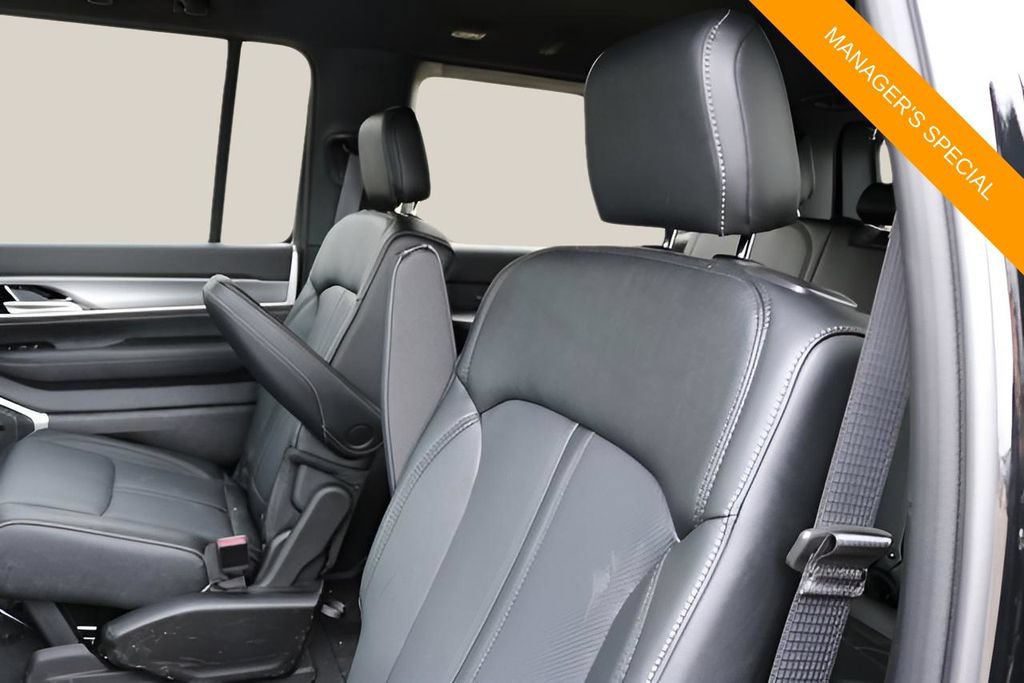 New 2026 Jeep Grand Wagoneer Limited AWD/4WD image 15