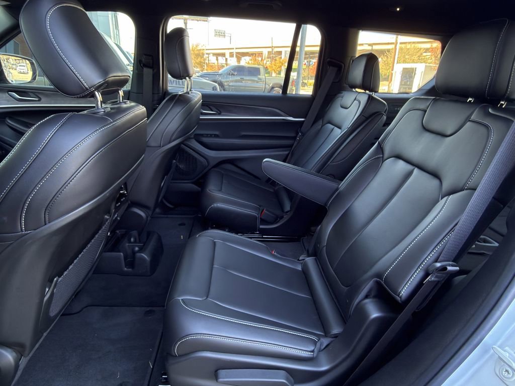New 2025 Jeep Grand Cherokee L Limited w/ Trailer Tow Package AWD/4WD image 20