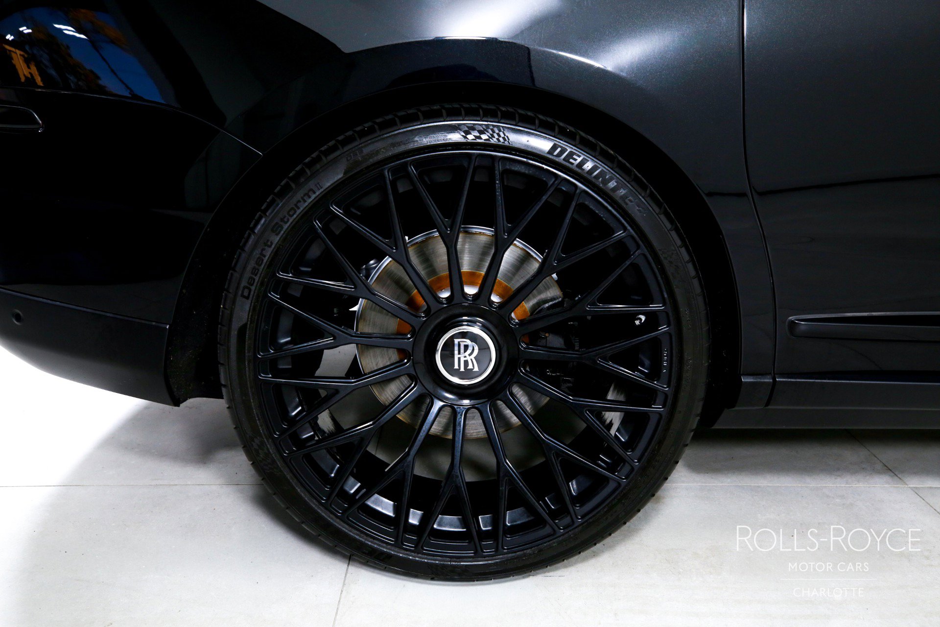 Certified 2022 Rolls-Royce Cullinan w/ Dark Exterior Package image 35