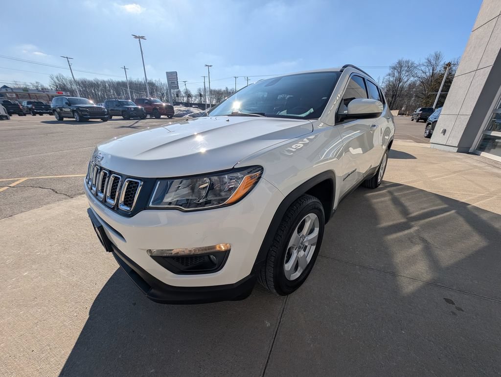 Used 2019 Jeep Compass Latitude AWD/4WD image 10