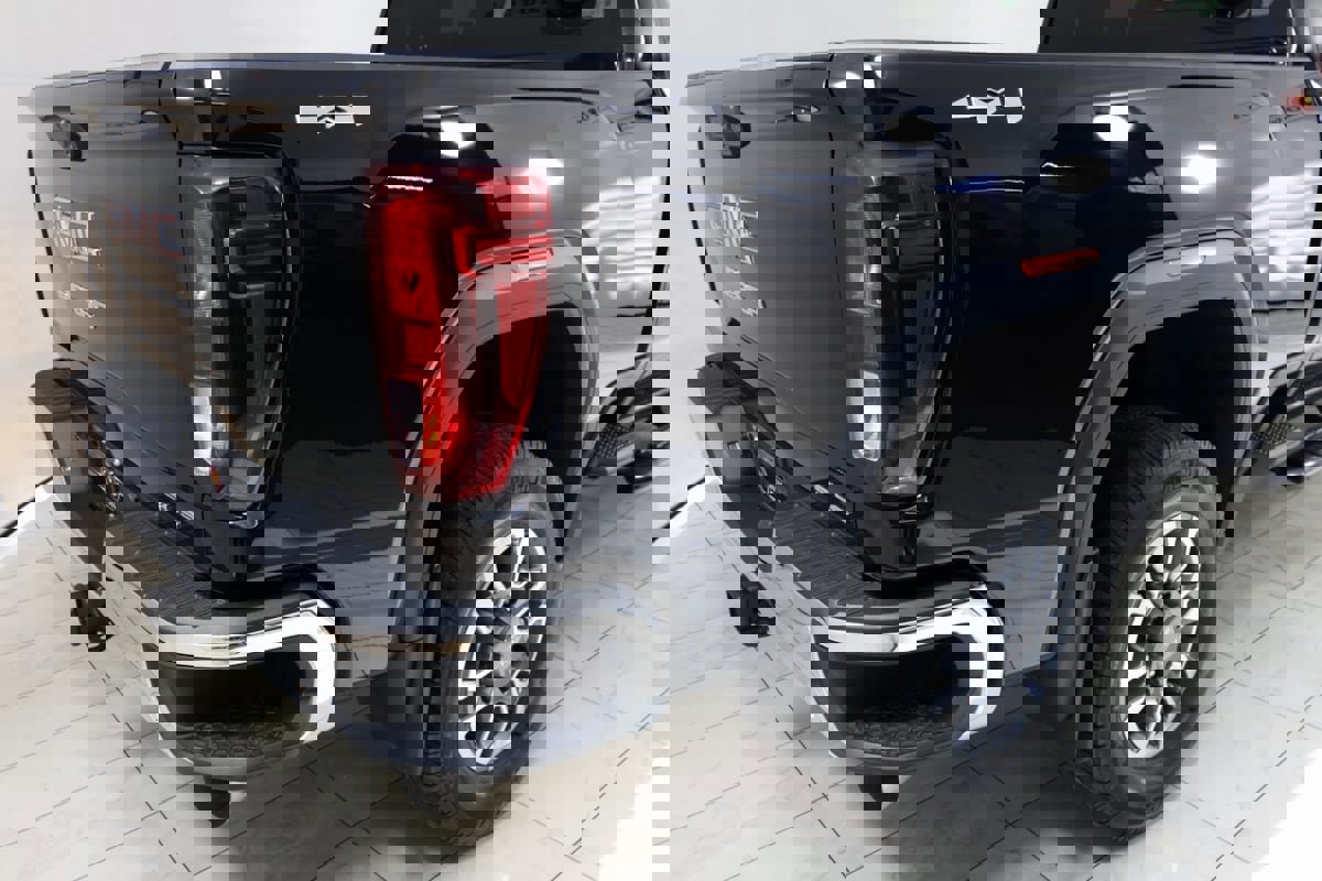 Used 2024 GMC Sierra 3500 SLE w/ SLE Value Package image 40