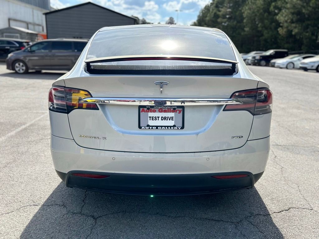 Used 2016 Tesla Model X 90D image 5