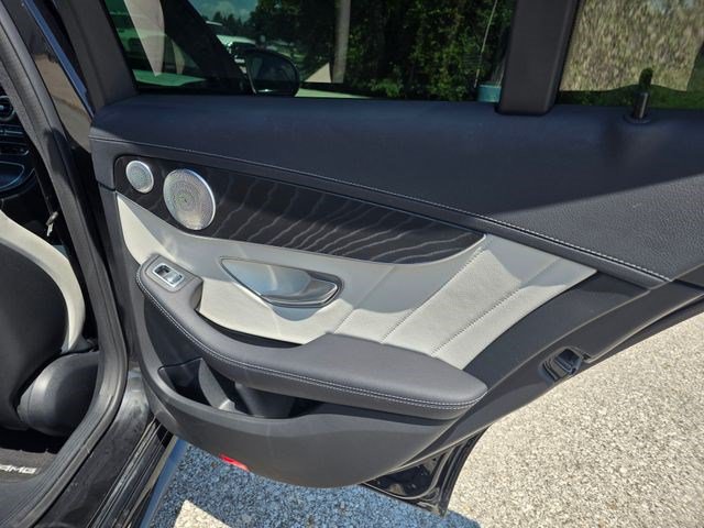 Used 2017 Mercedes-Benz C 300 4MATIC Sedan image 12