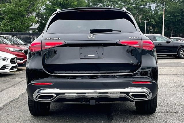 Used 2026 Mercedes-Benz GLC 300 4MATIC image 3