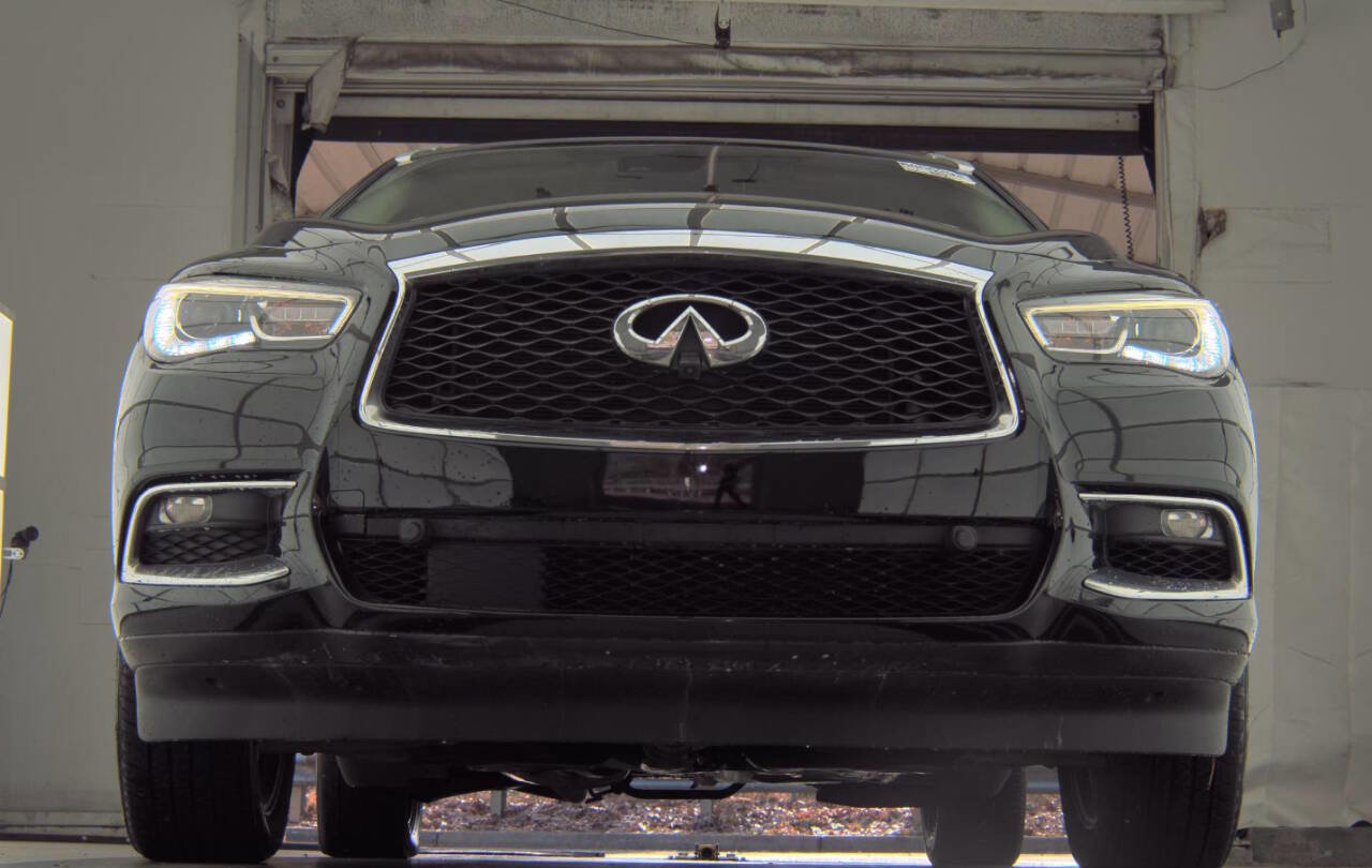 Used 2020 INFINITI QX60 Signature Edition image 3