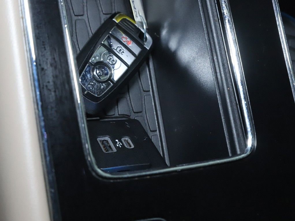 Certified 2023 Lincoln Aviator Reserve w/ Equipment Group 201A image 28