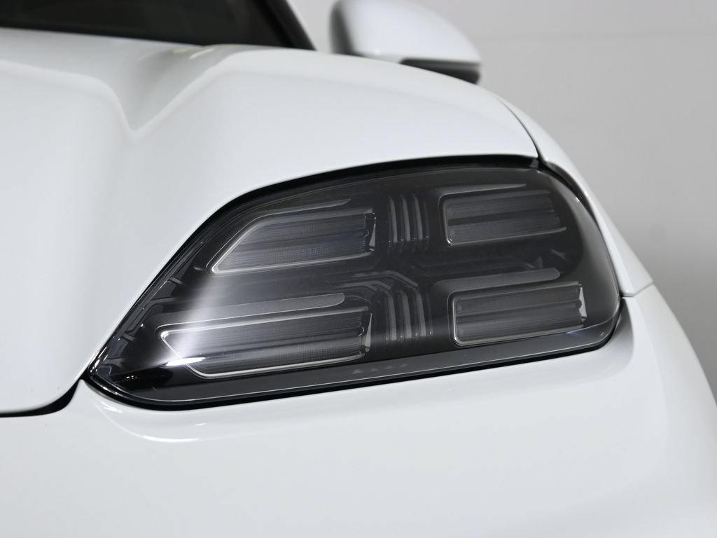 New 2026 Porsche Macan 4 Electric AWD/4WD image 11