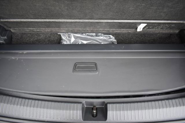 Used 2023 Volkswagen Tiguan SE FWD image 37