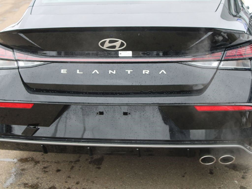 Certified 2025 Hyundai Elantra N Line image 12