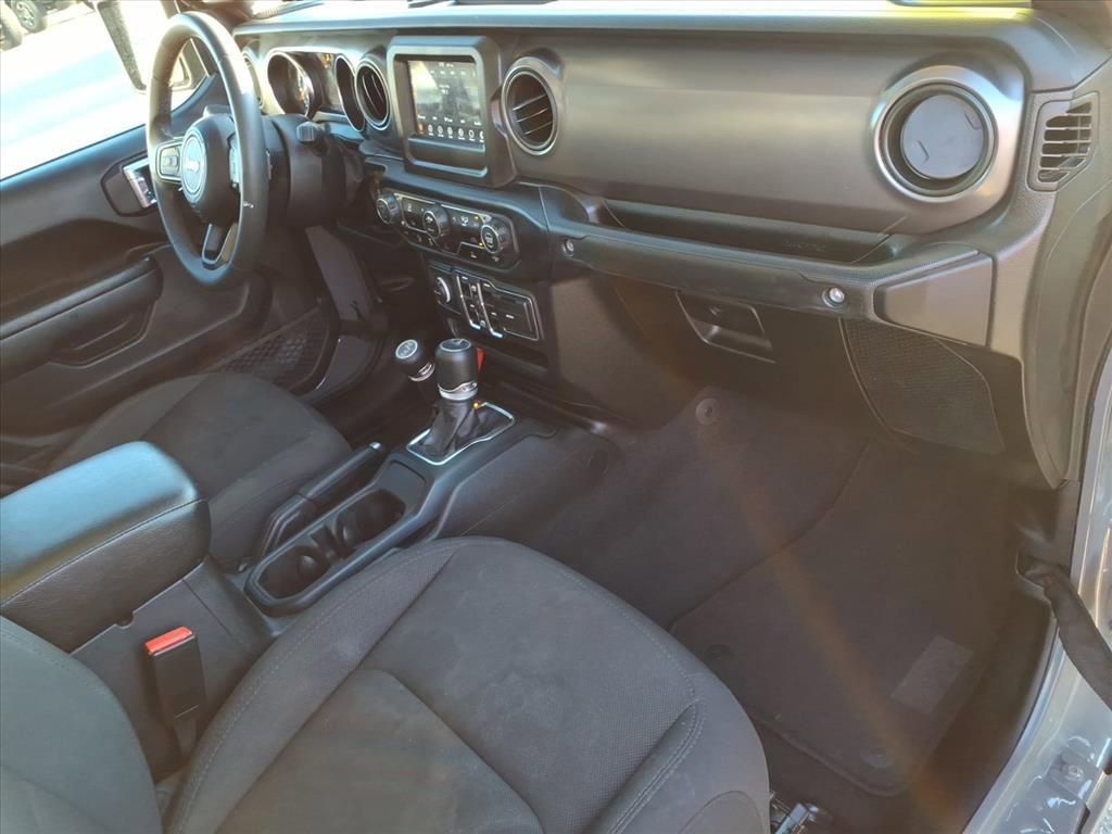 Used 2023 Jeep Gladiator Sport image 14