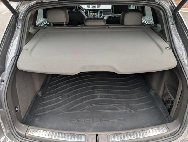 Used 2015 Porsche Macan Turbo AWD/4WD image 14