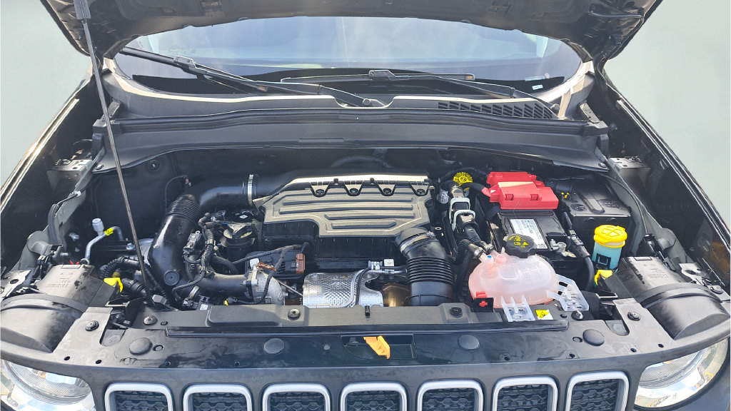 Used 2023 Jeep Renegade Latitude AWD/4WD image 27