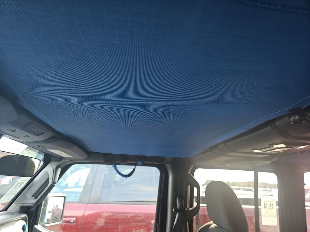 Used 2023 Jeep Wrangler Unlimited Rubicon 4xe image 12