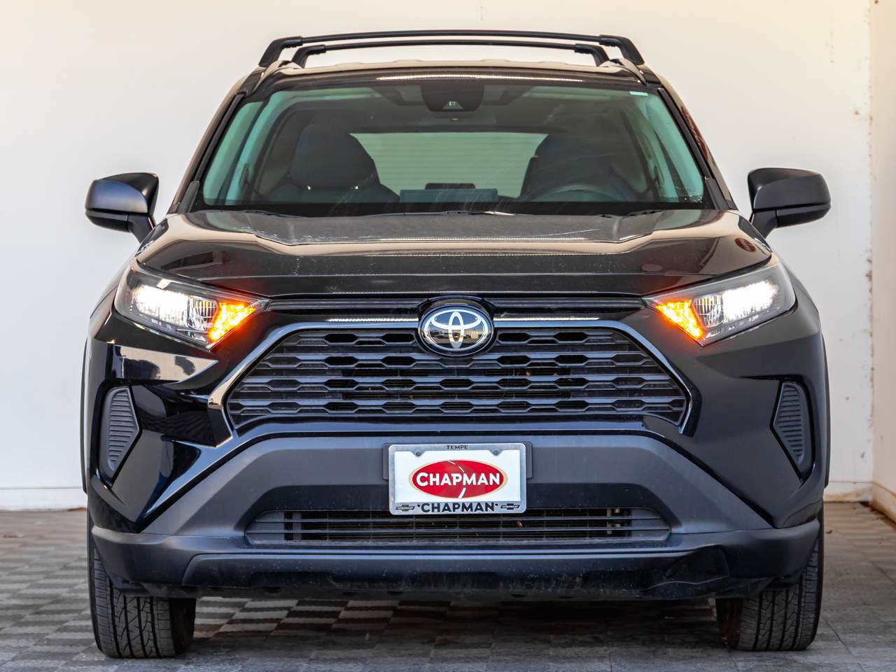Used 2021 Toyota RAV4 LE FWD image 4
