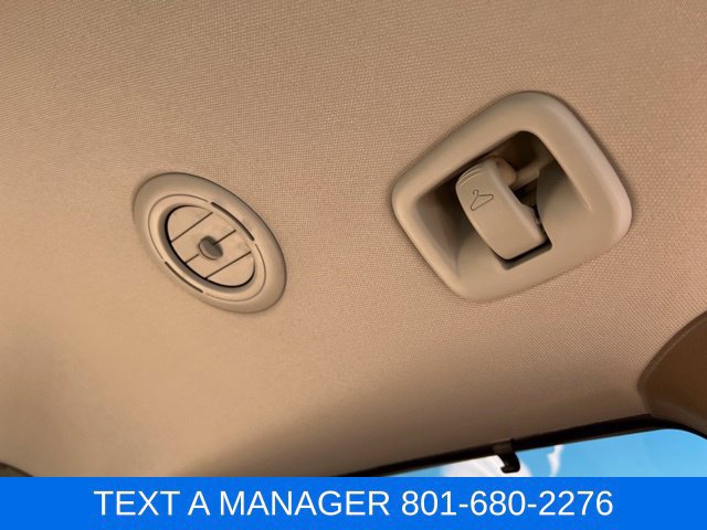 Used 2014 Chrysler Town & Country Touring-L w/ Driver Convenience Group FWD image 31