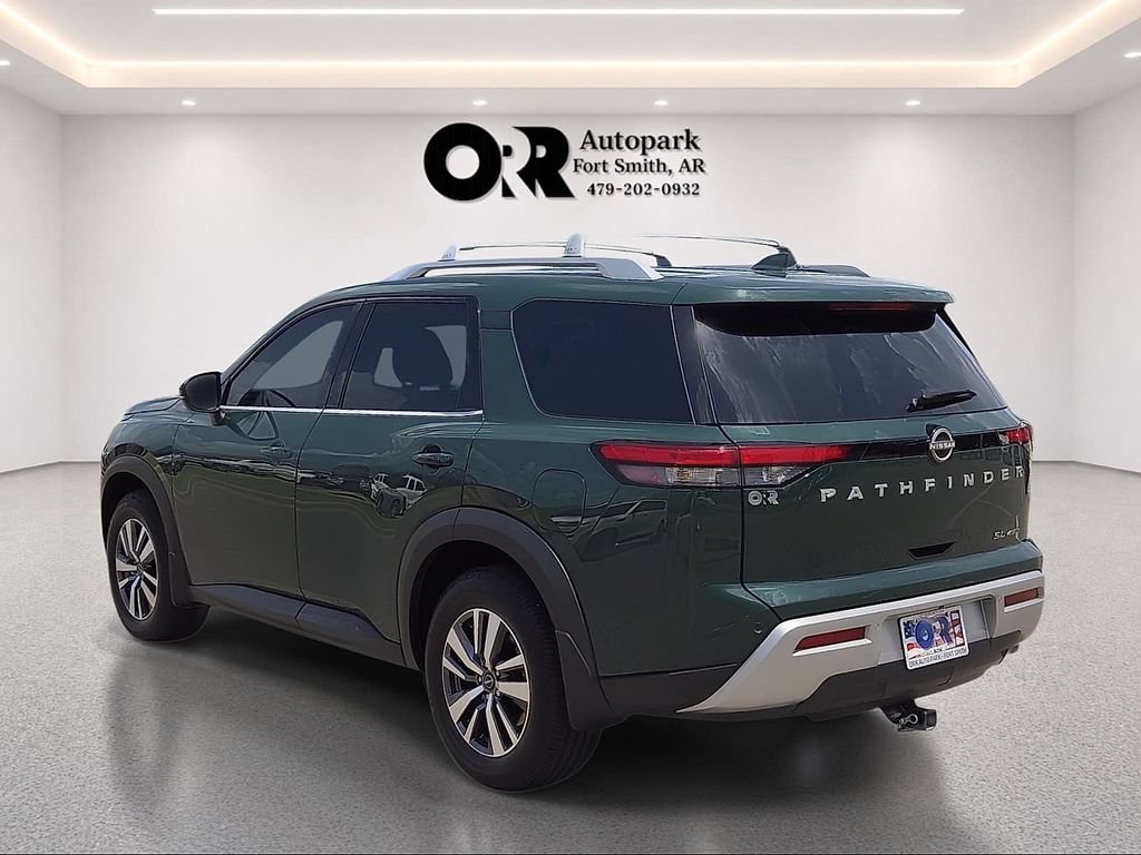 Used 2023 Nissan Pathfinder SL w/ Lighting Package (N92) AWD/4WD image 4