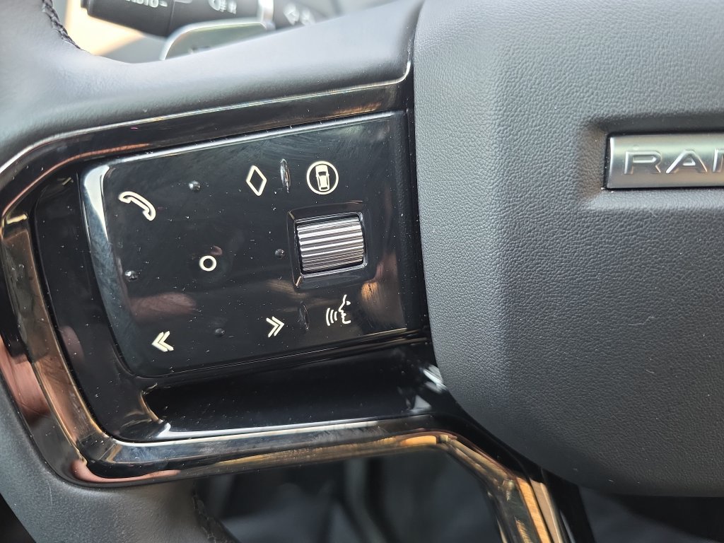 Certified 2025 Land Rover Range Rover Evoque S AWD/4WD image 20