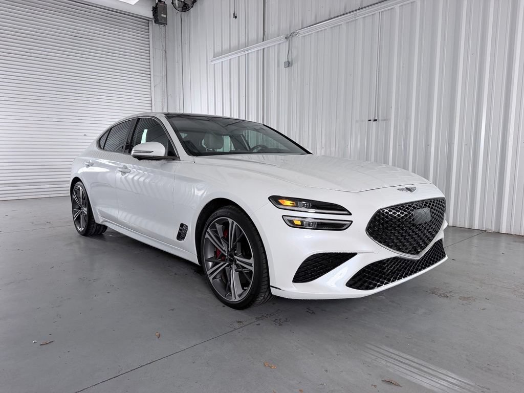 Used 2025 Genesis G70 3.3T Advanced w/ Sport Prestige Package RWD image 3