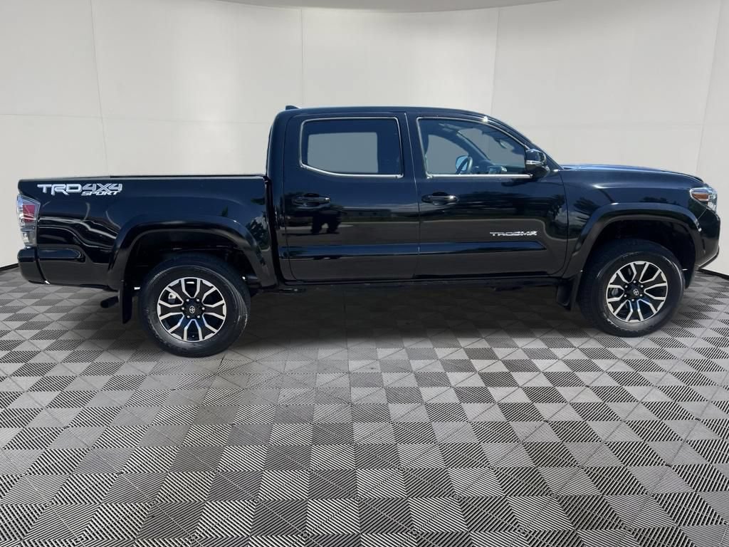 Used 2023 Toyota Tacoma TRD Sport AWD/4WD image 9