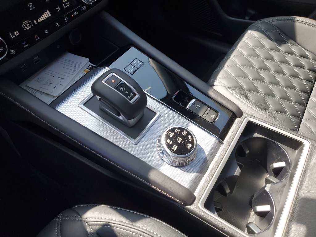 New 2026 Nissan Rogue Platinum AWD/4WD image 32