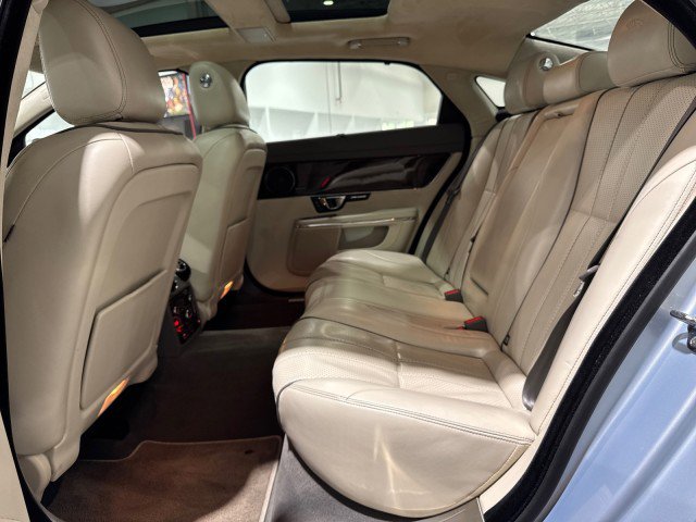 Used 2014 Jaguar XJ L Portfolio image 55