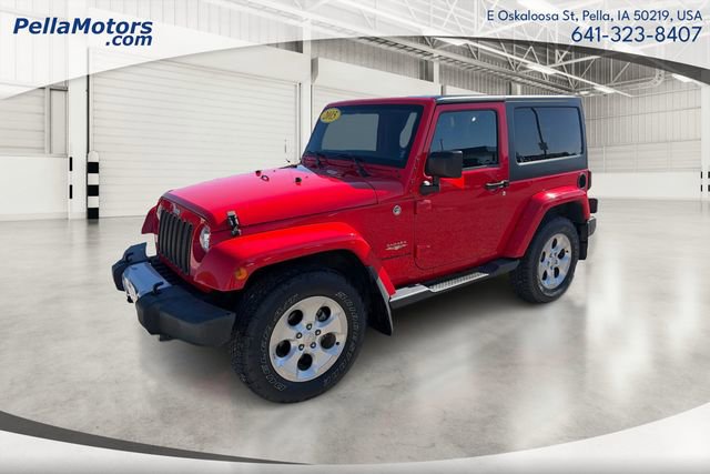 Used 2015 Jeep Wrangler Sahara w/ Connectivity Group AWD/4WD image 8