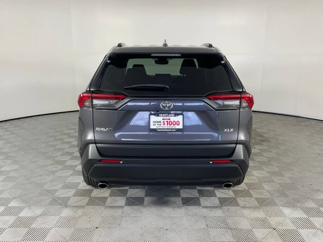 Used 2021 Toyota RAV4 XLE w/ Convenience Package FWD image 22