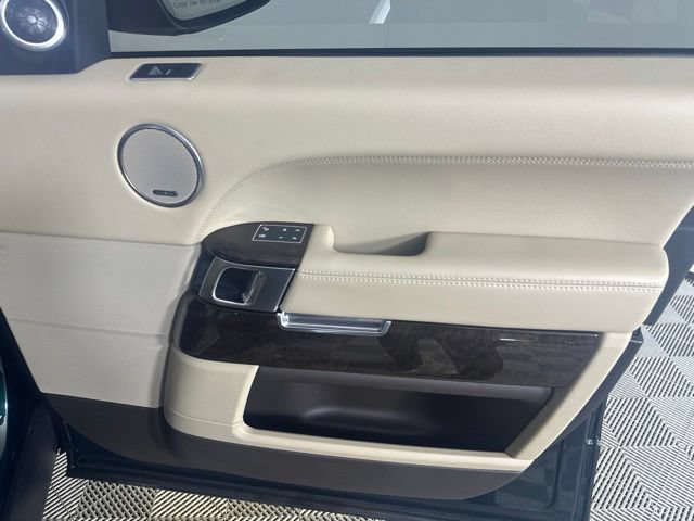 Used 2017 Land Rover Range Rover HSE AWD/4WD image 26