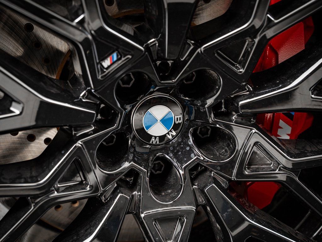 New 2026 BMW X5 M Competition w/ Executive Package AWD/4WD image 8