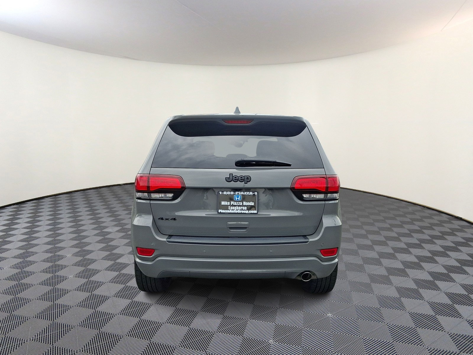 Used 2021 Jeep Grand Cherokee Laredo X AWD/4WD image 6